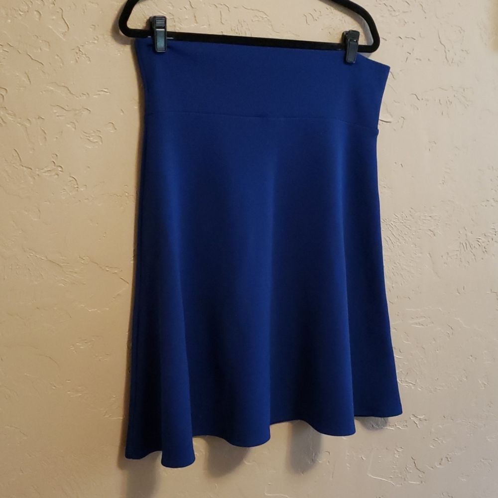 🤑2/$10 LuLaRoe Azure skirt XL blue